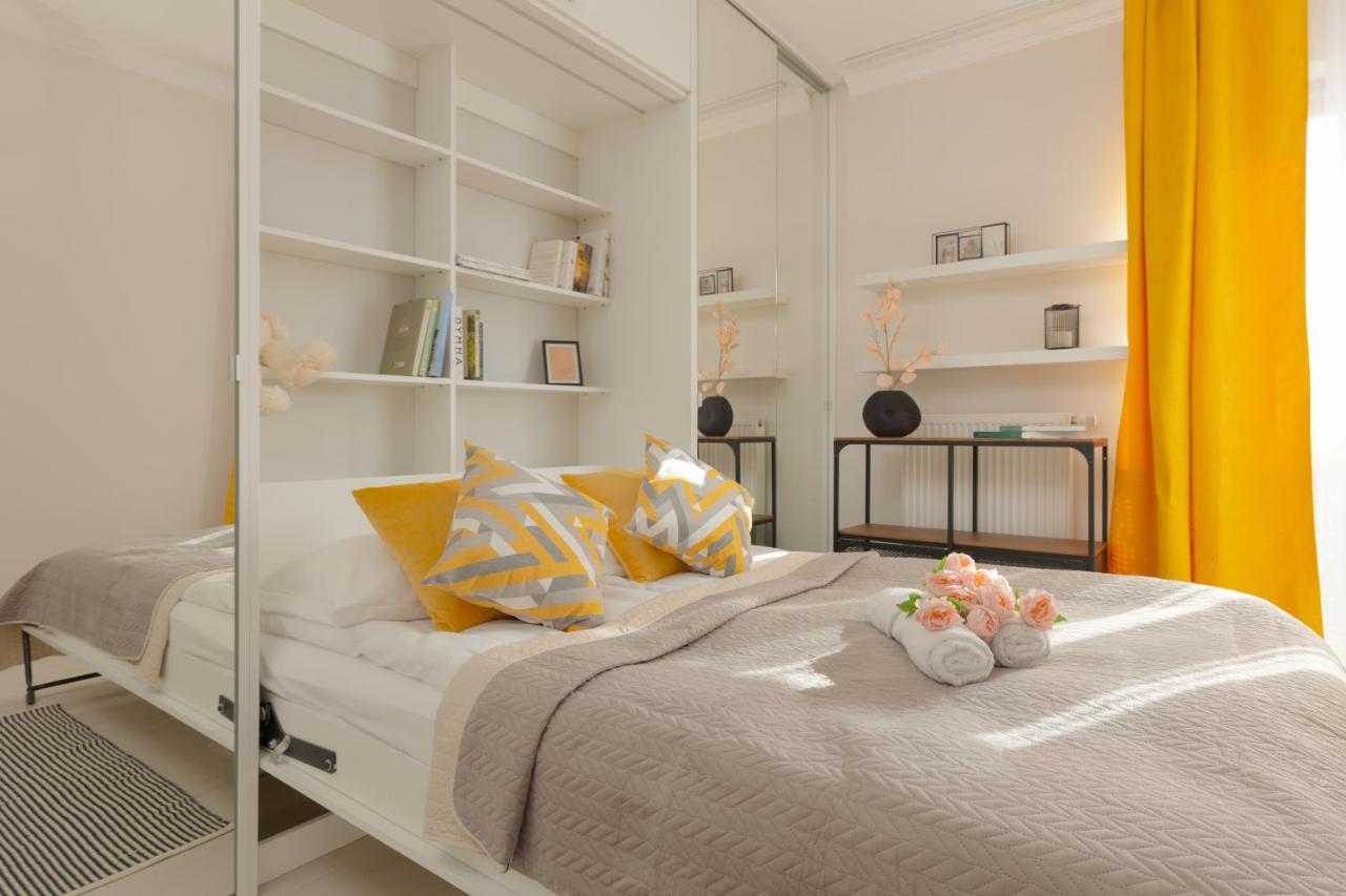 Lakeview Apartment Kapelanow Armii Krajowej By Noclegi Renters Варшава Екстериор снимка
